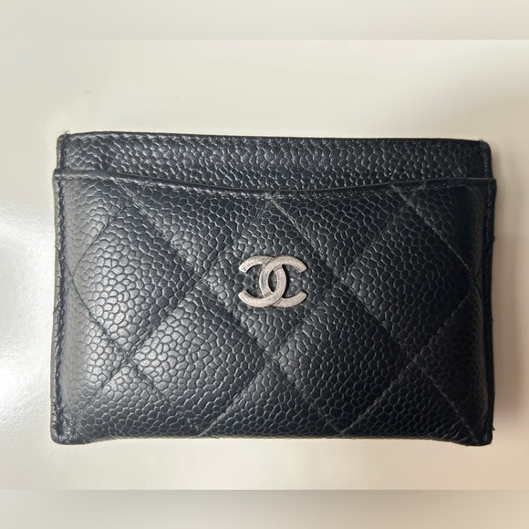 Chanel Black Quilted Leather Wallet - Picture 1 of 5